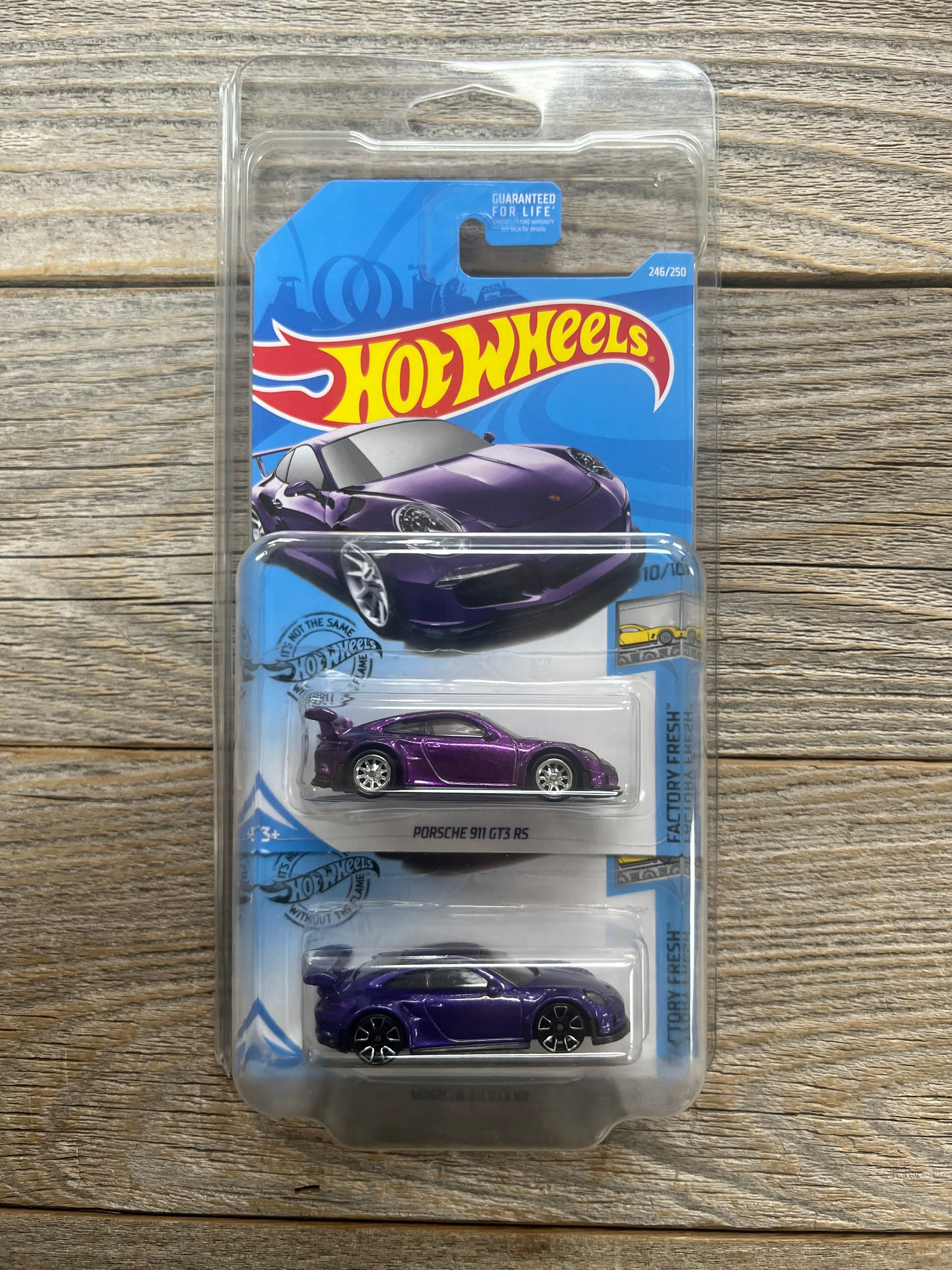 HOT WHEELS 1:64 SUPER TREASURE HUNT PORSCHE 911 GT3 RS – Unhinged
