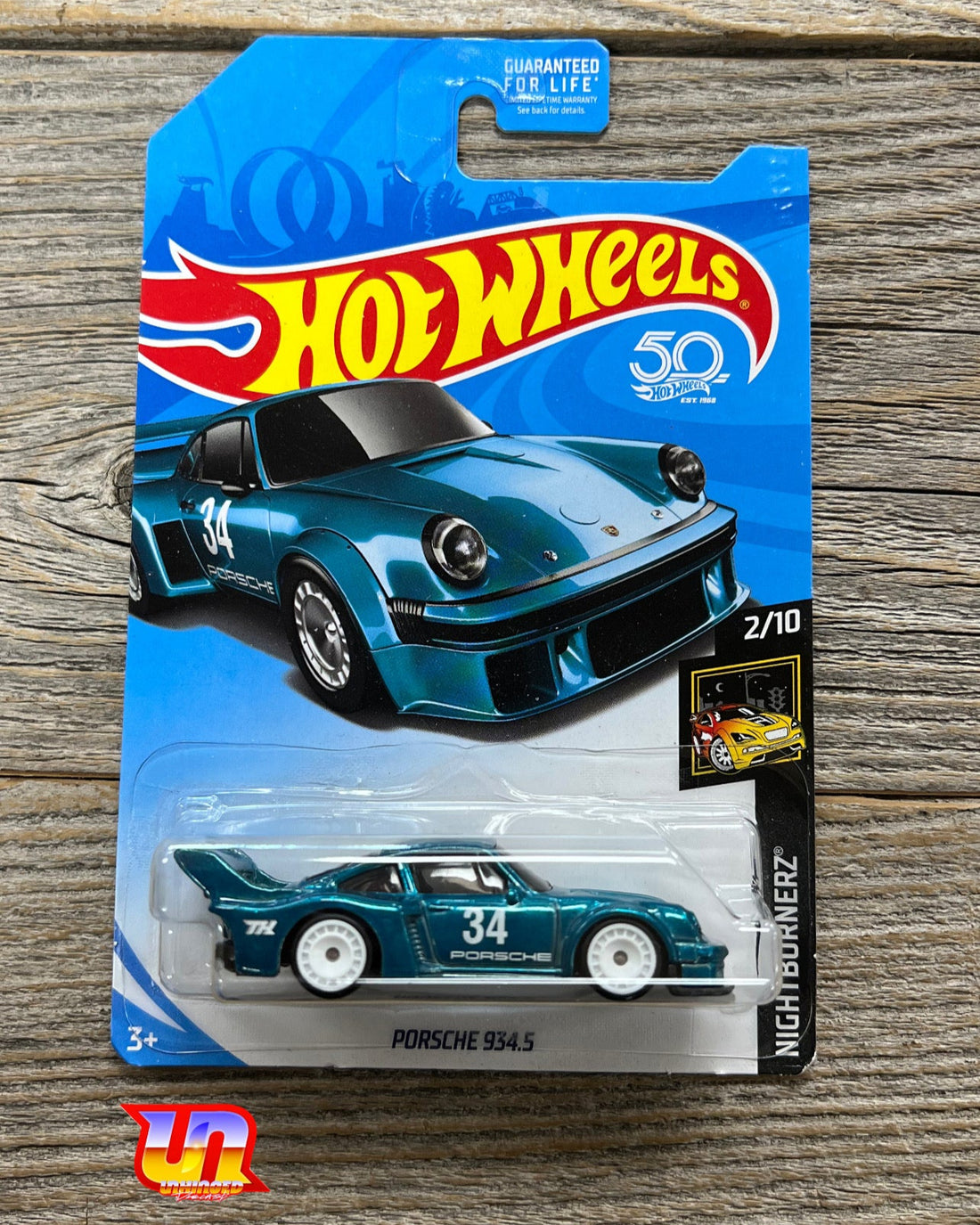 HOT WHEELS 1:64 SUPER TREASURE HUNT PORSCHE 934.5