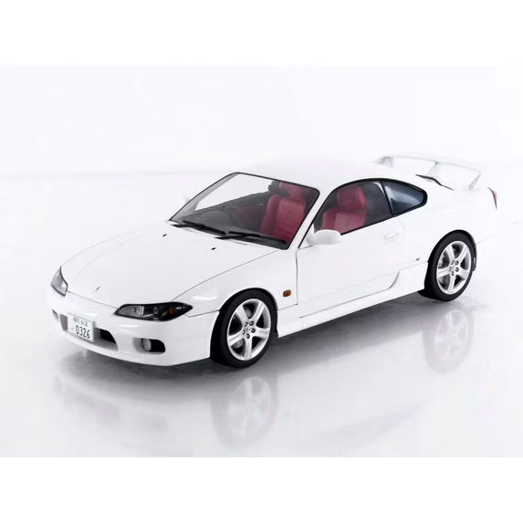 Solido 1:18 1999 Nissan Silvia S15 Spec R Aero – Aspen White