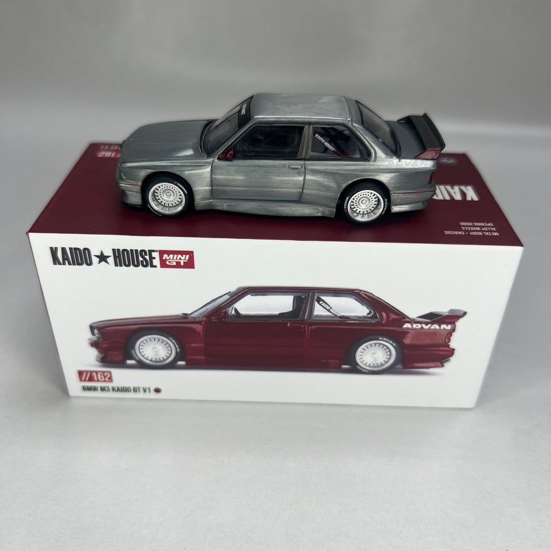 CHASE Kaido House x Mini GT 1:64 