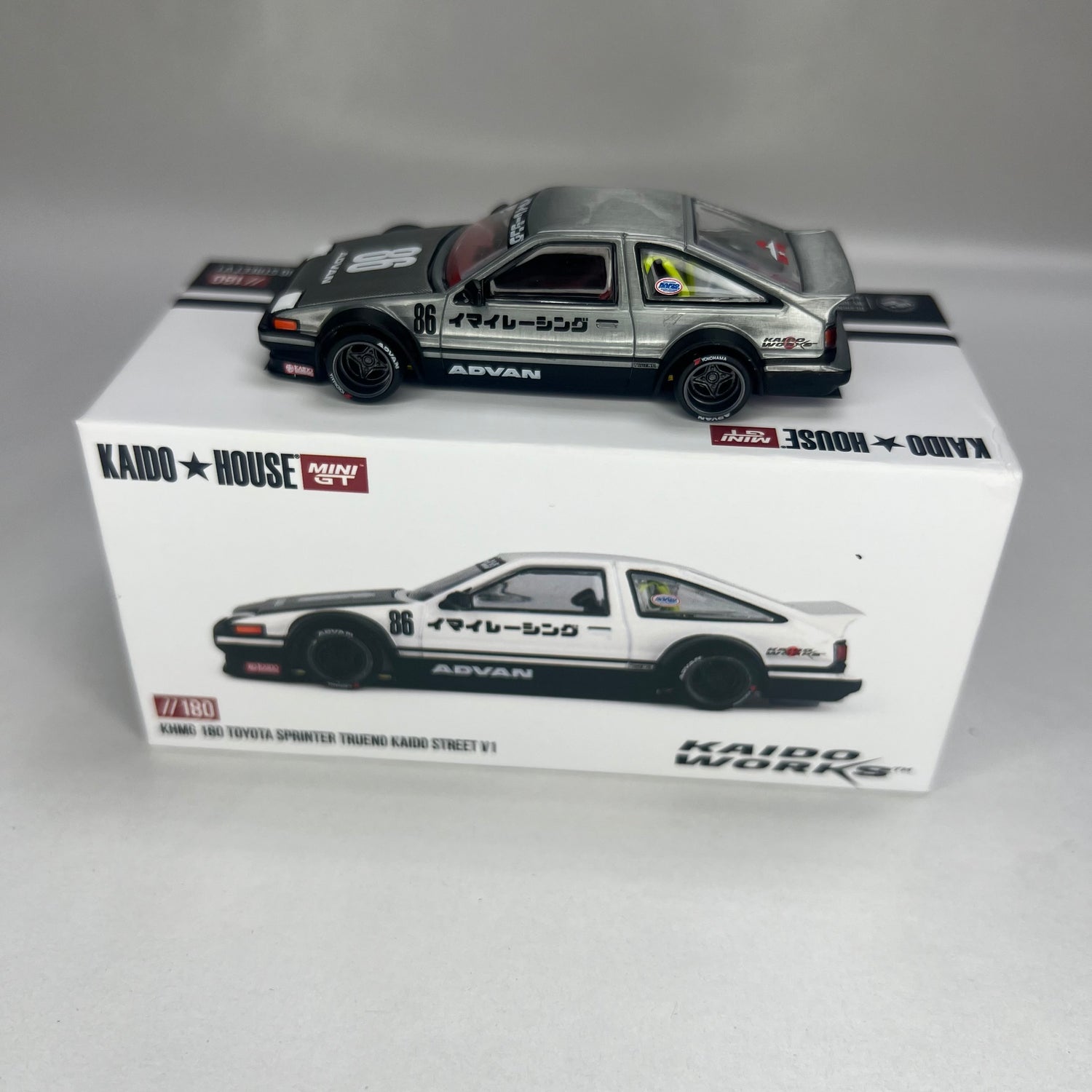 CHASE Kaido House x Mini GT 1:64 