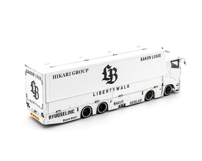 (PRE ORDER) GCD 1/64 Liberty Walk LB-Trucks Mitsubishi Fuso Super Great Transporter Sakon Logix – White