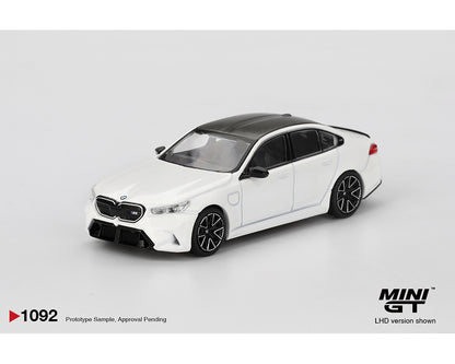 (COMING SOON) MINI GT 1/64 BMW M5 – Alpine White